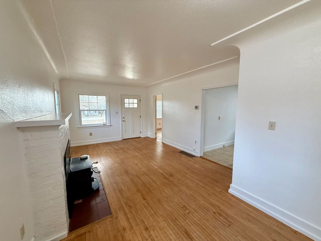 2312 W Liberty Ave - Photo 4 of 23