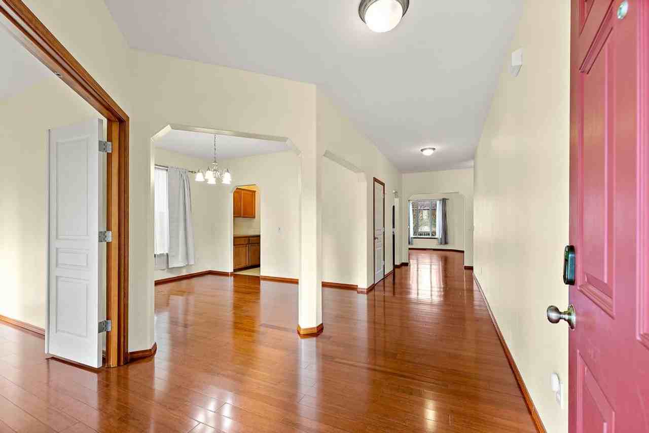 5527 55th Loop Se - Photo 3 of 46