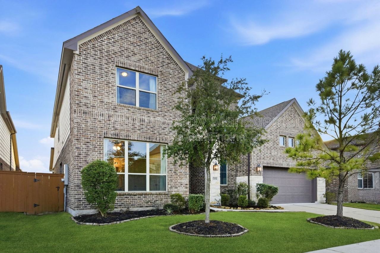 12434 Tullich Run Dr - Photo 3 of 47