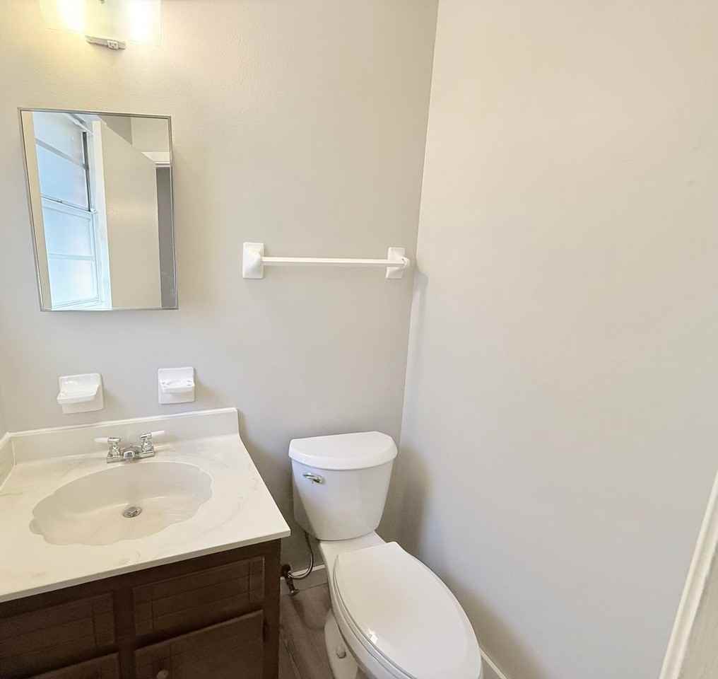 6125 Carr Rd - Photo 6 of 13