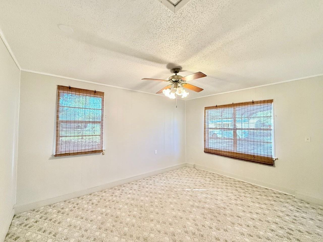 6125 Carr Rd - Photo 7 of 13