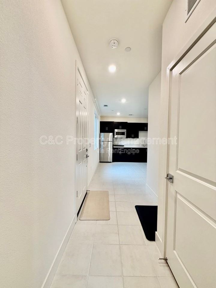 5125 Maniago Way #A - Photo 3 of 9