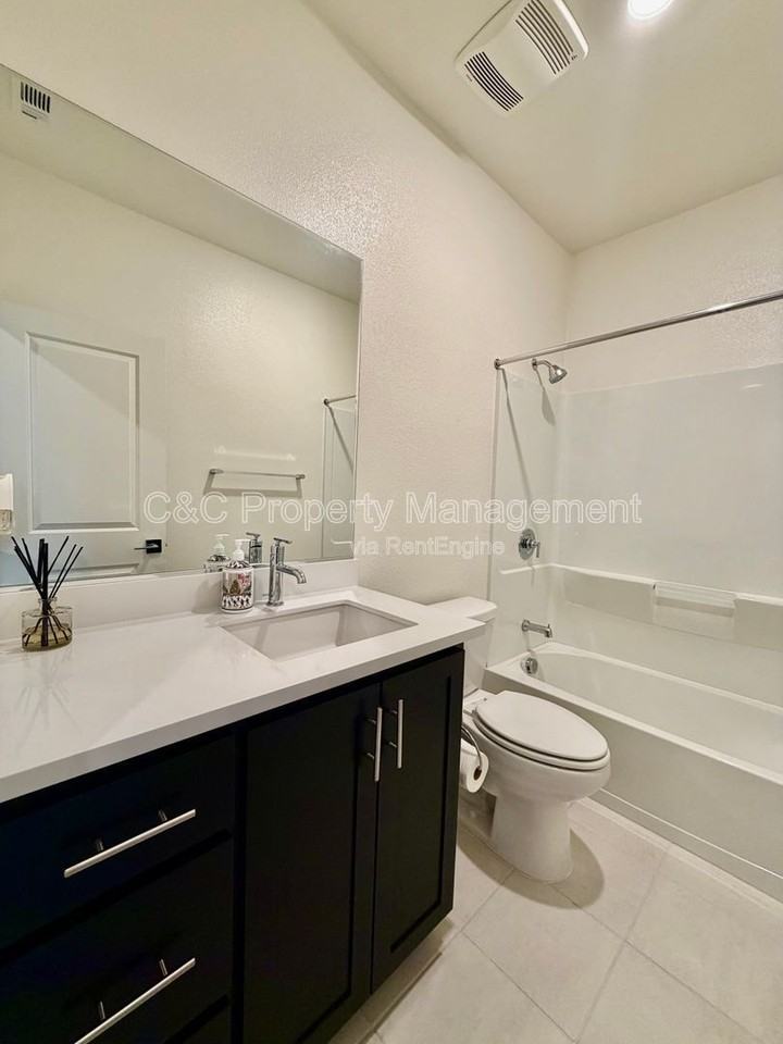 5125 Maniago Way #A - Photo 5 of 9