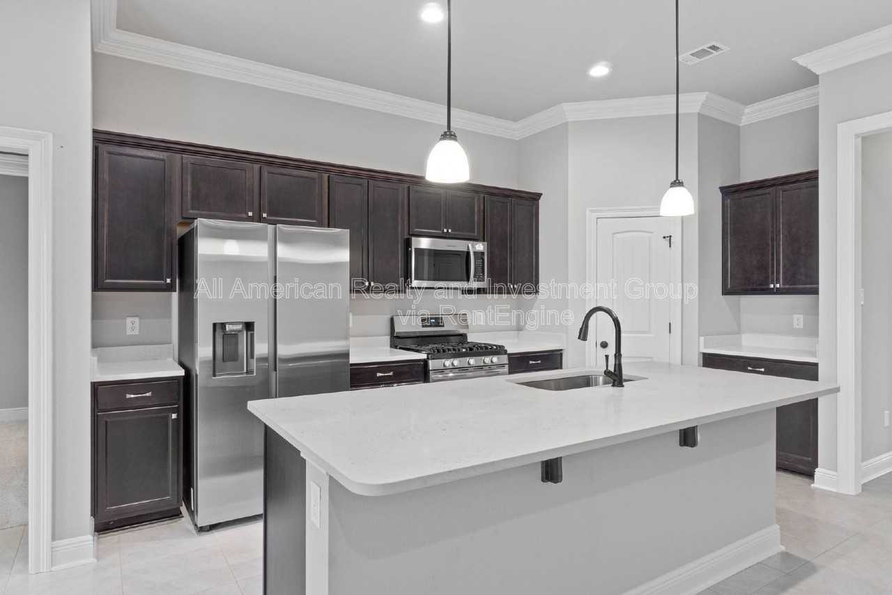 189 Bon Ami Dr - Photo 7 of 30