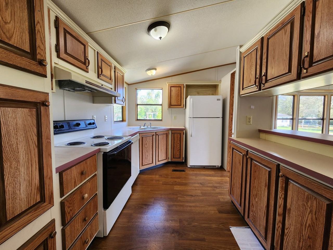 6728 E Fort King St - Photo 4 of 17