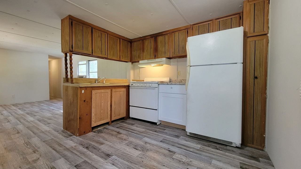 1920 Nw 119th Ct - Photo 2 of 18