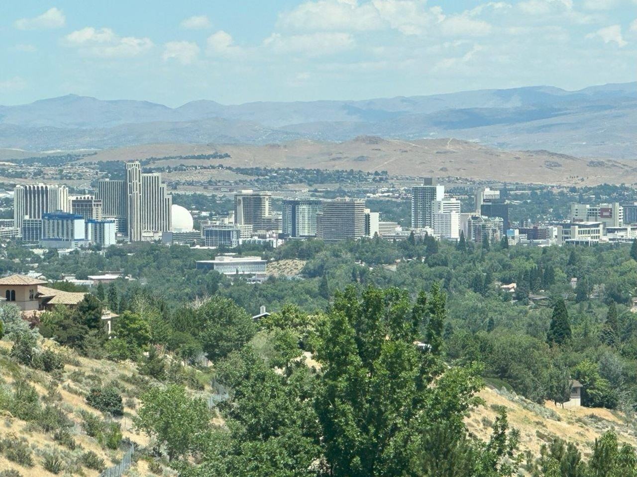 3400 Southampton Dr - Photo 3 of 50