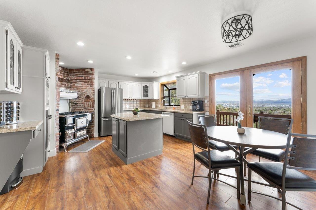 3400 Southampton Dr - Photo 6 of 50