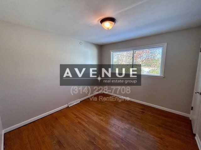 8819 Mcnulty Dr - Photo 5 of 7