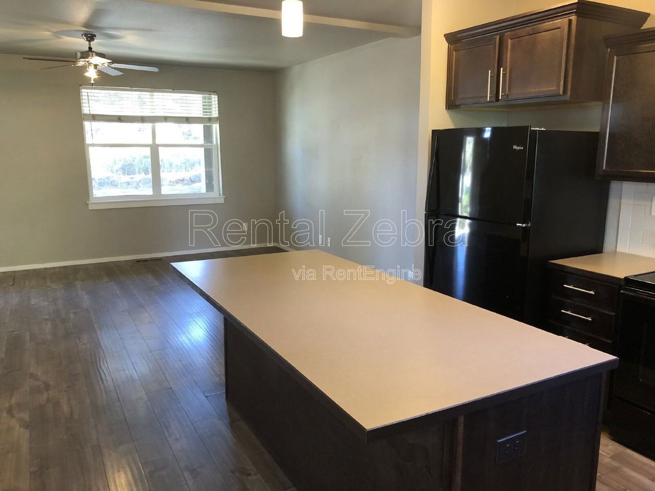 5 Sw Roosevelt Ave #1 - Photo 4 of 27