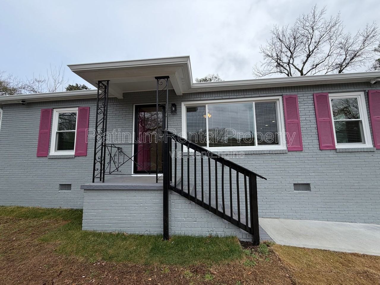 1900 Selwyn Dr - Photo 4 of 41