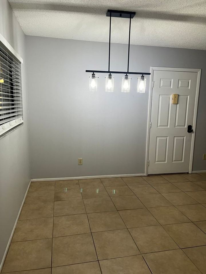 3300 Fox Chase Cir N #226 - Photo 2 of 17