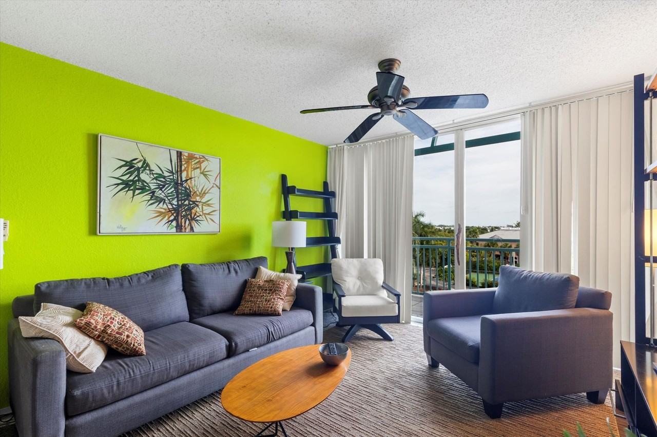 3635 Seaside Dr - Photo 4 of 22