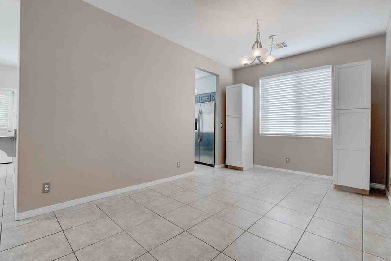 9001 Rusty Rifle Ave - Photo 6 of 46