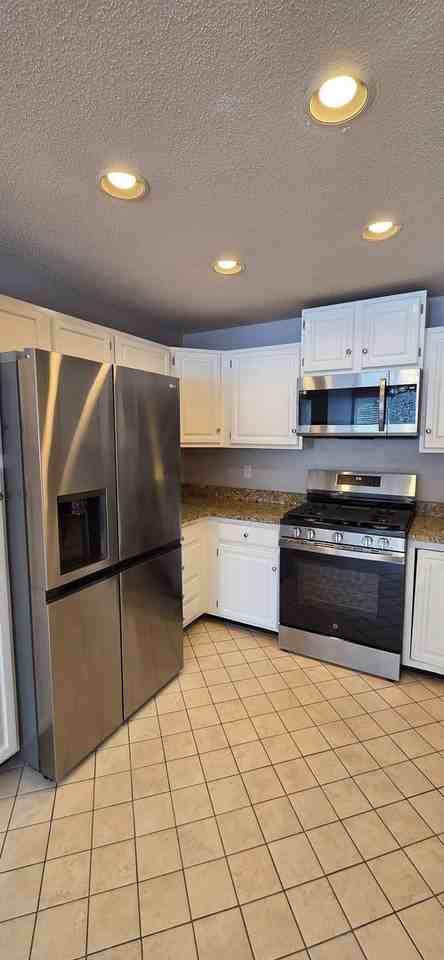 241 Main St - Photo 5 of 19