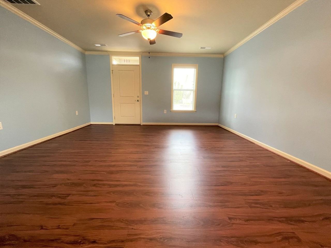 404 Sullivan Loop Rd - Photo 5 of 24