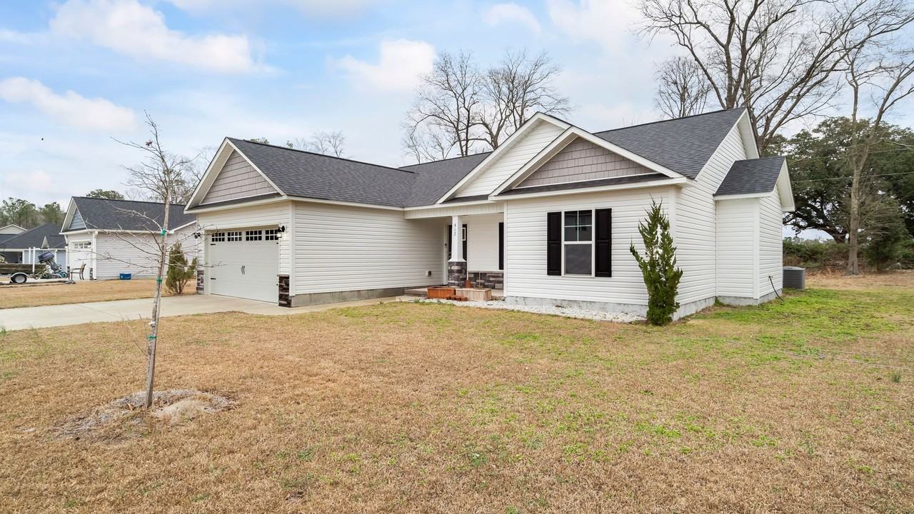 412 Duster Ln - Photo 2 of 24