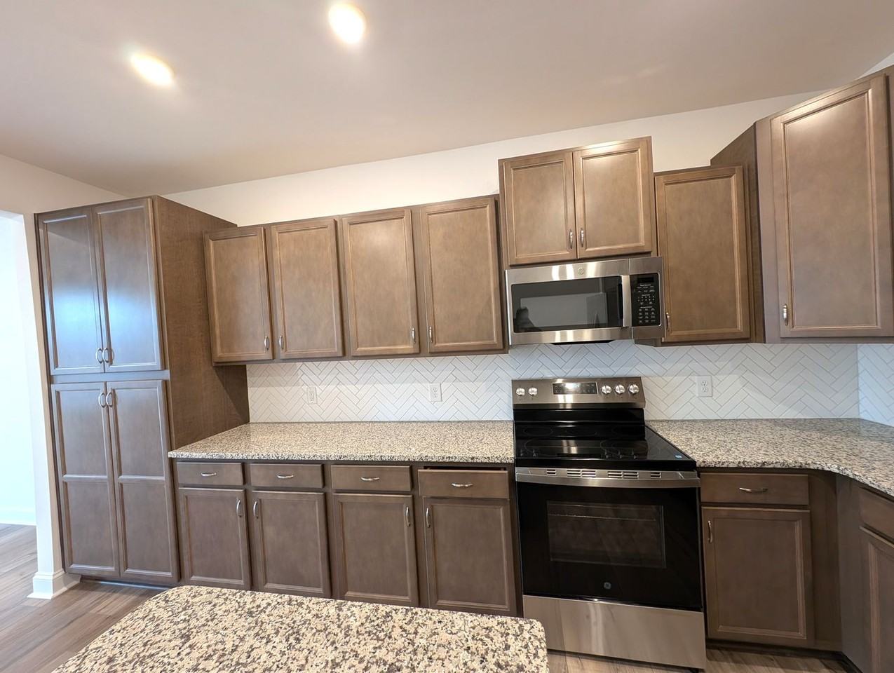 7712 Ethora Way - Photo 3 of 24