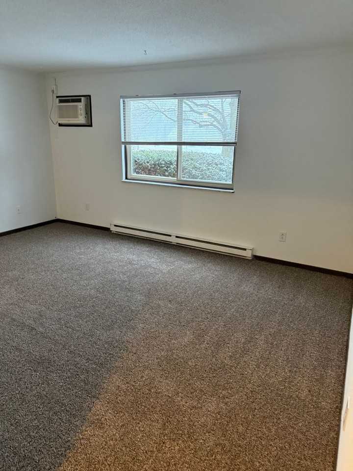 Meadow Park North - Photo 4 of 10