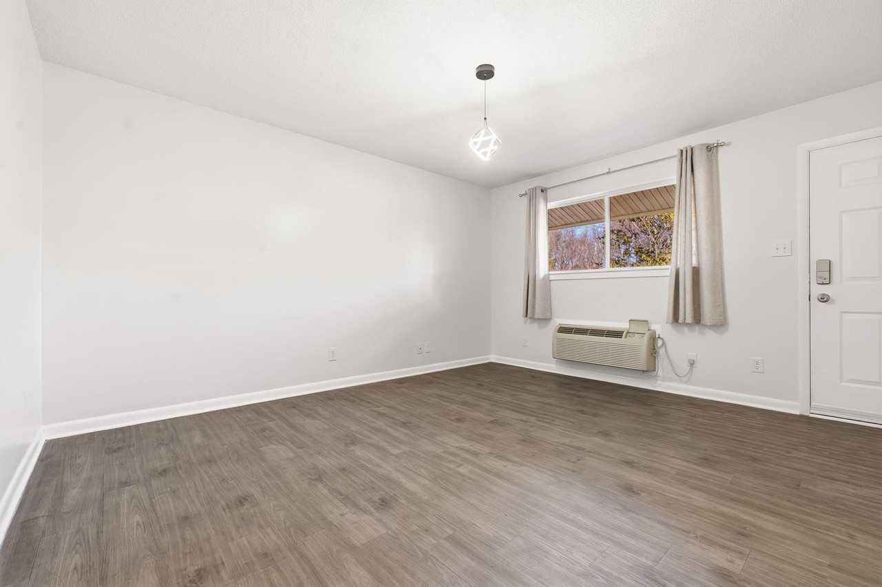 C6 Shepherd Ln #C6 - Photo 3 of 15