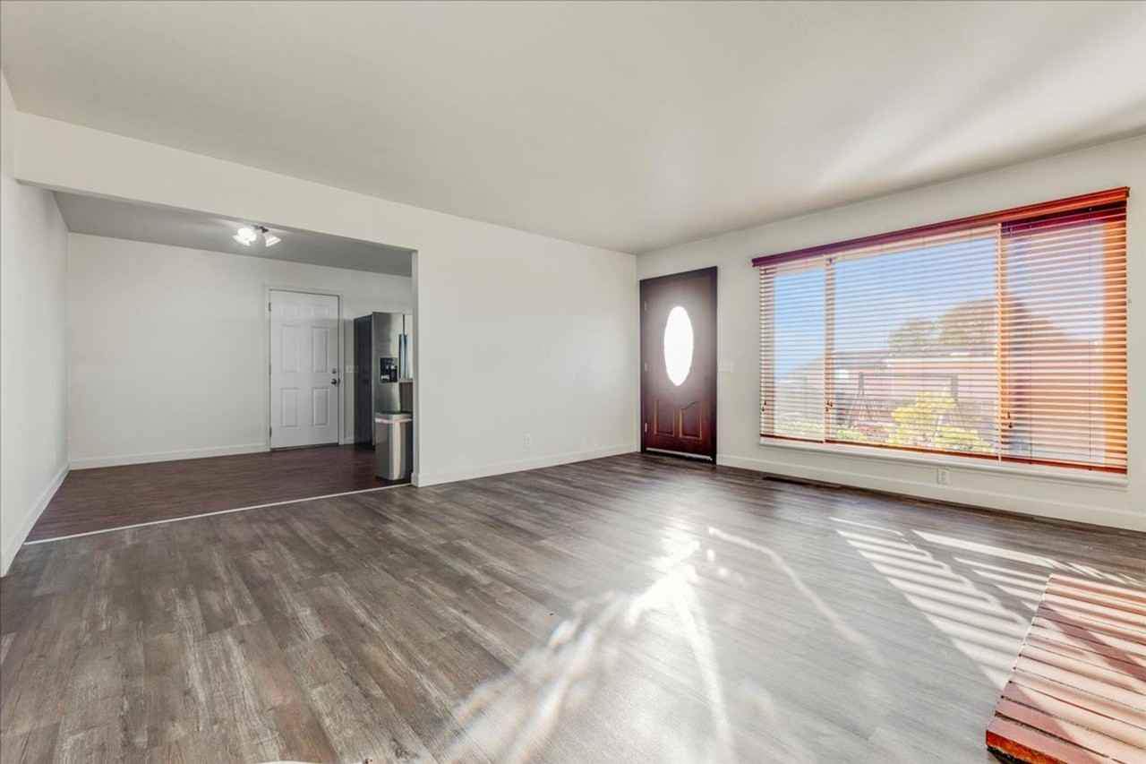 14 Shawnee Ct - Photo 4 of 25