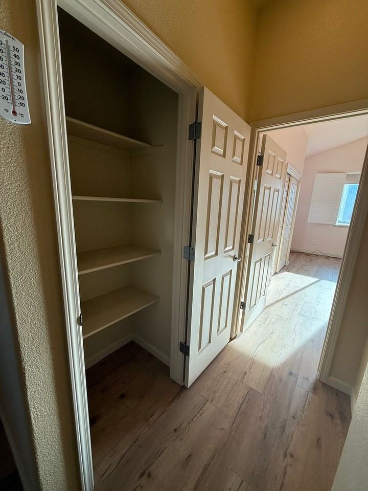 5729 Crooked Stick Way - Photo 5 of 21