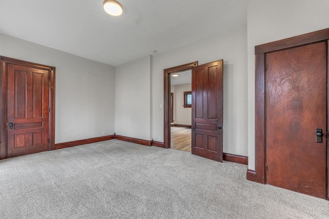 39 Warder St - Photo 7 of 16