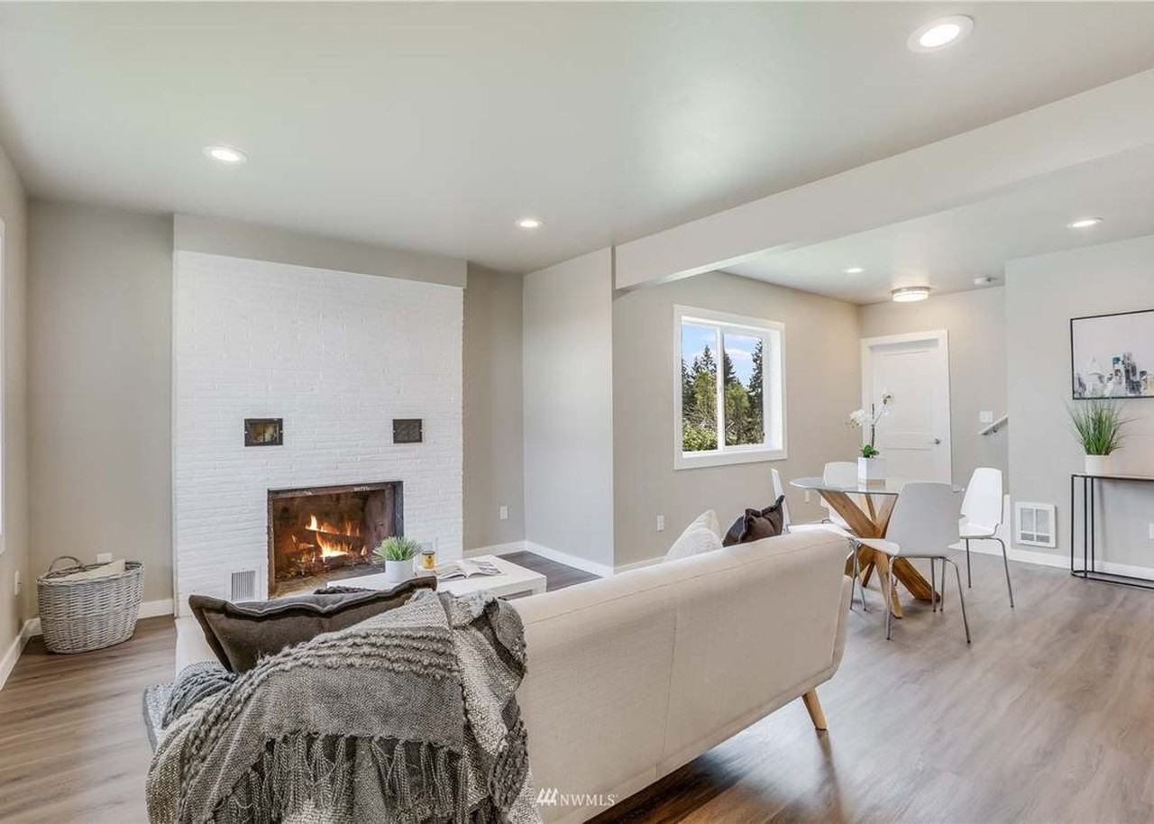 8816 8816 S Yakima Ave - Main Home-A #A - Photo 4 of 14