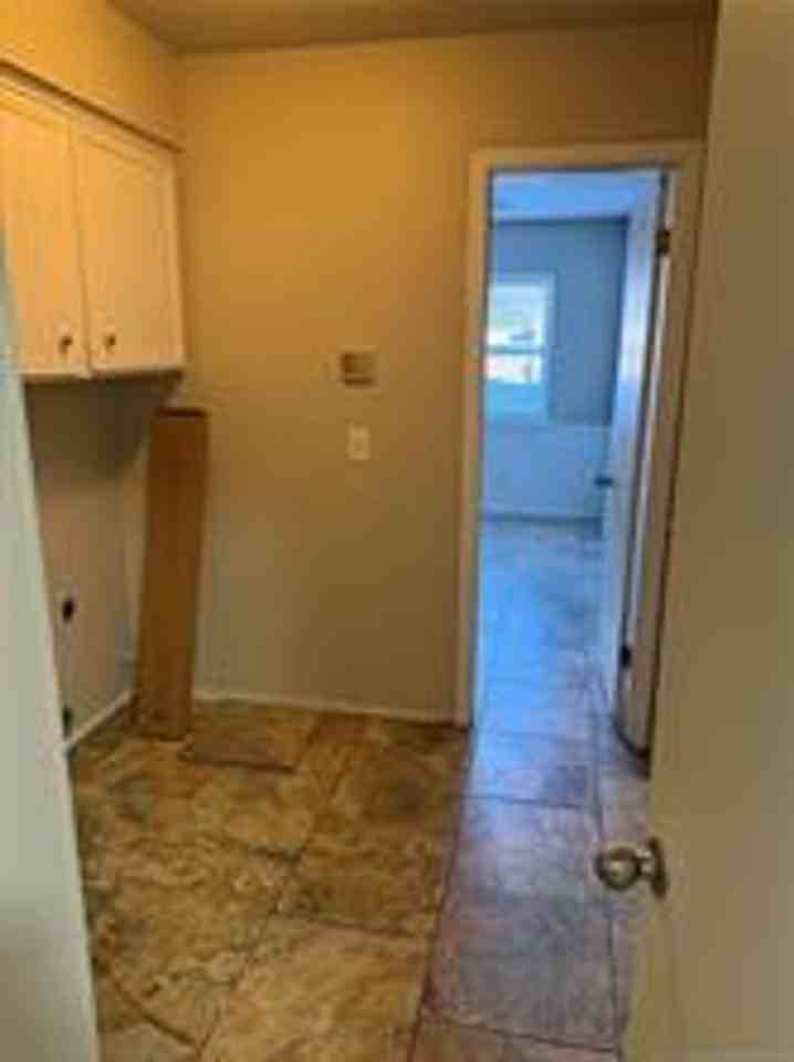 5716 S 80th East Ave - Photo 3 of 4