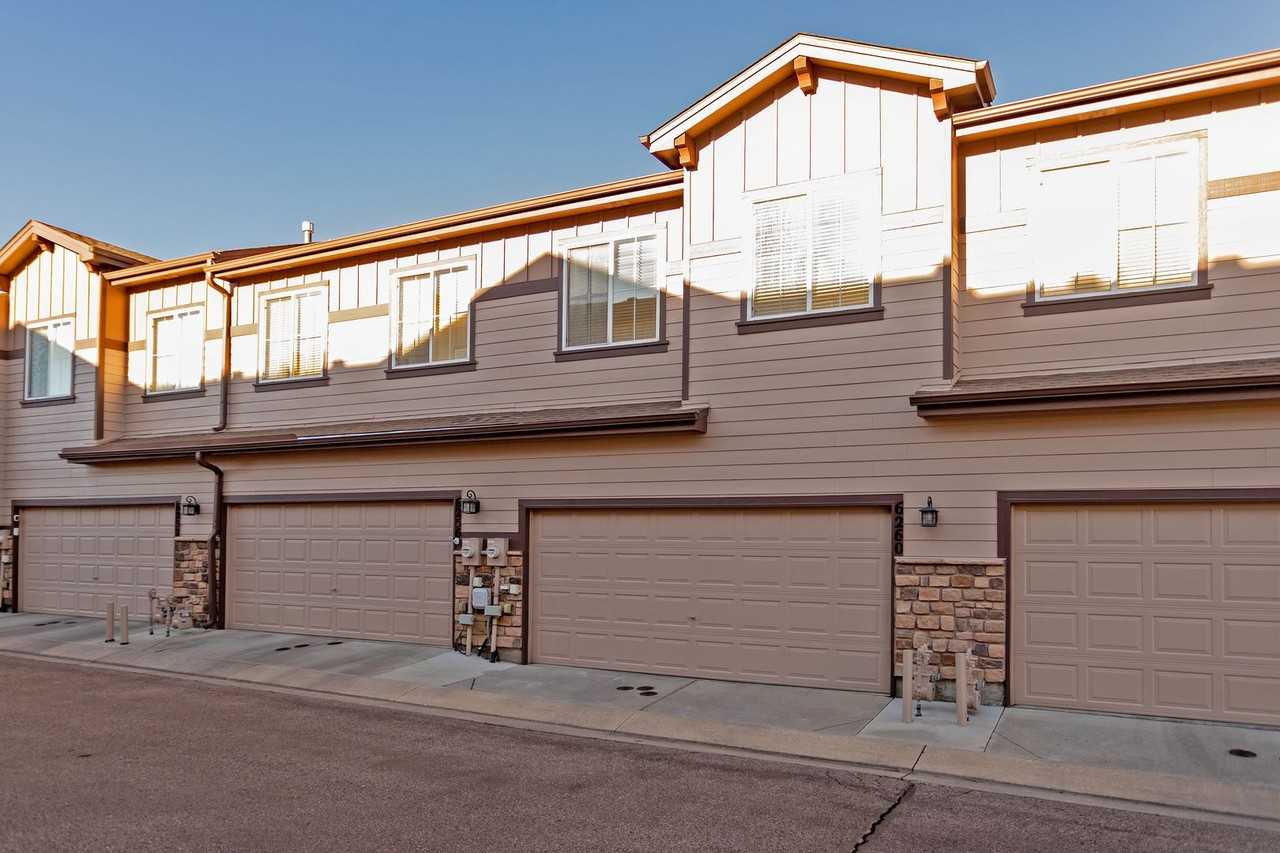 6260 Fowler Mill Pt - Photo 2 of 32