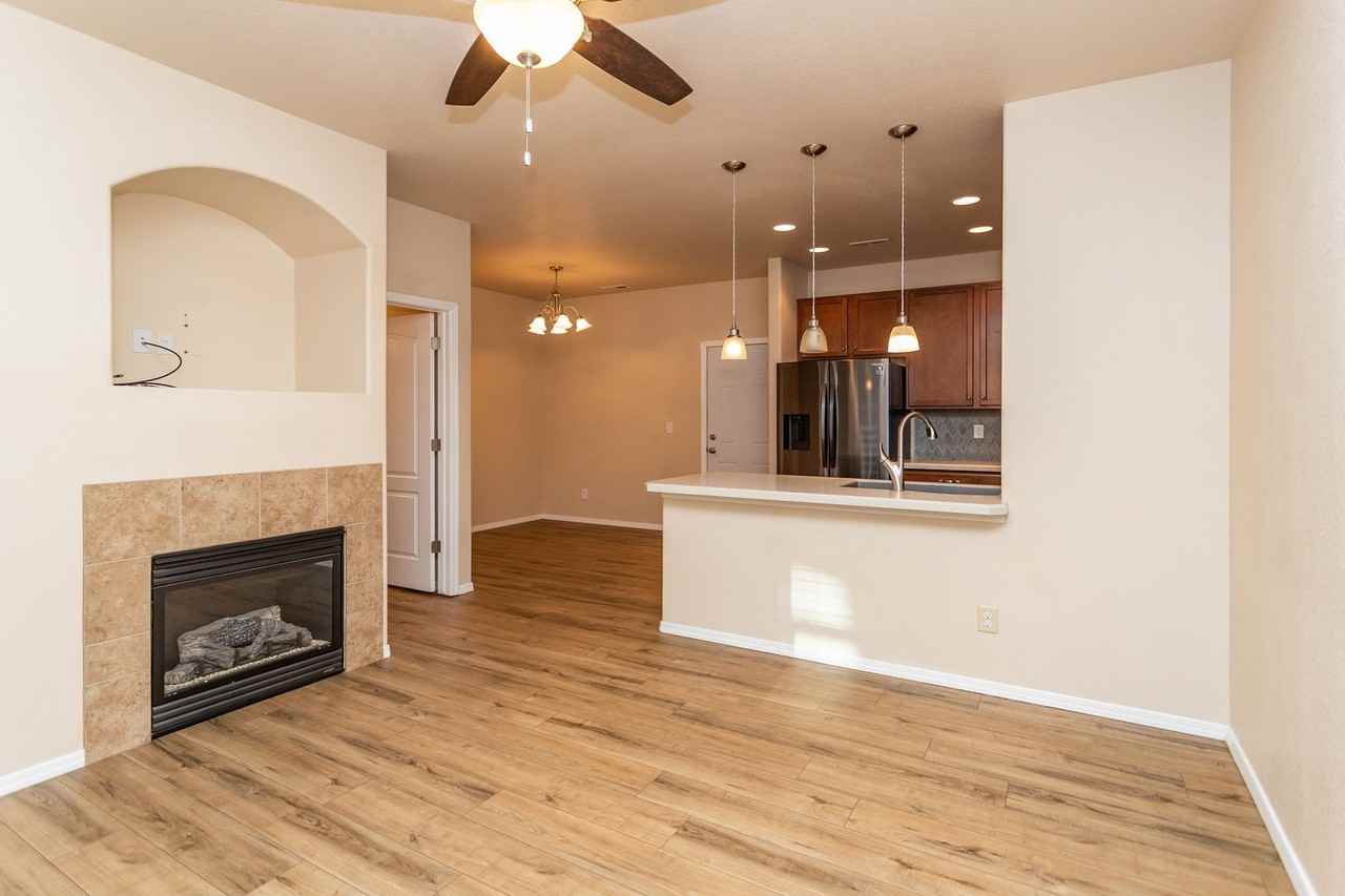 6260 Fowler Mill Pt - Photo 7 of 32