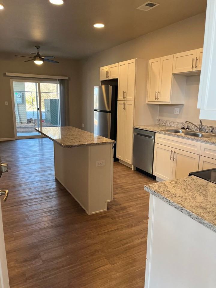 Fulbright Heights - Photo 4 of 48