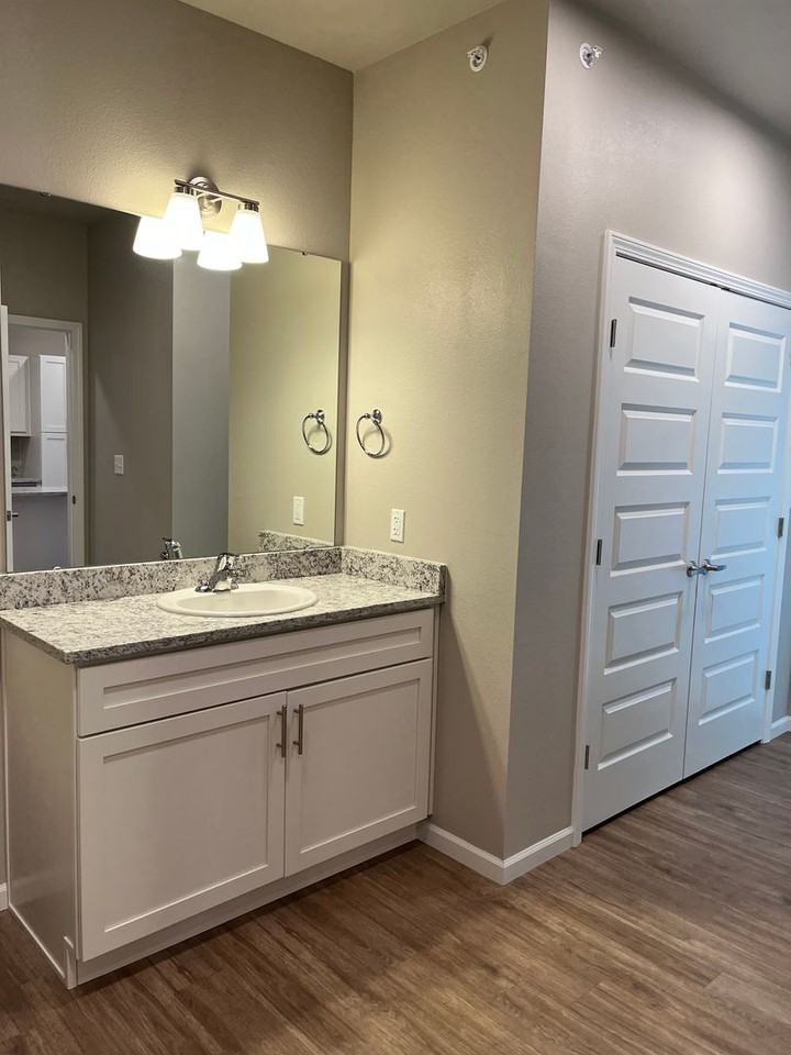 Fulbright Heights - Photo 5 of 48