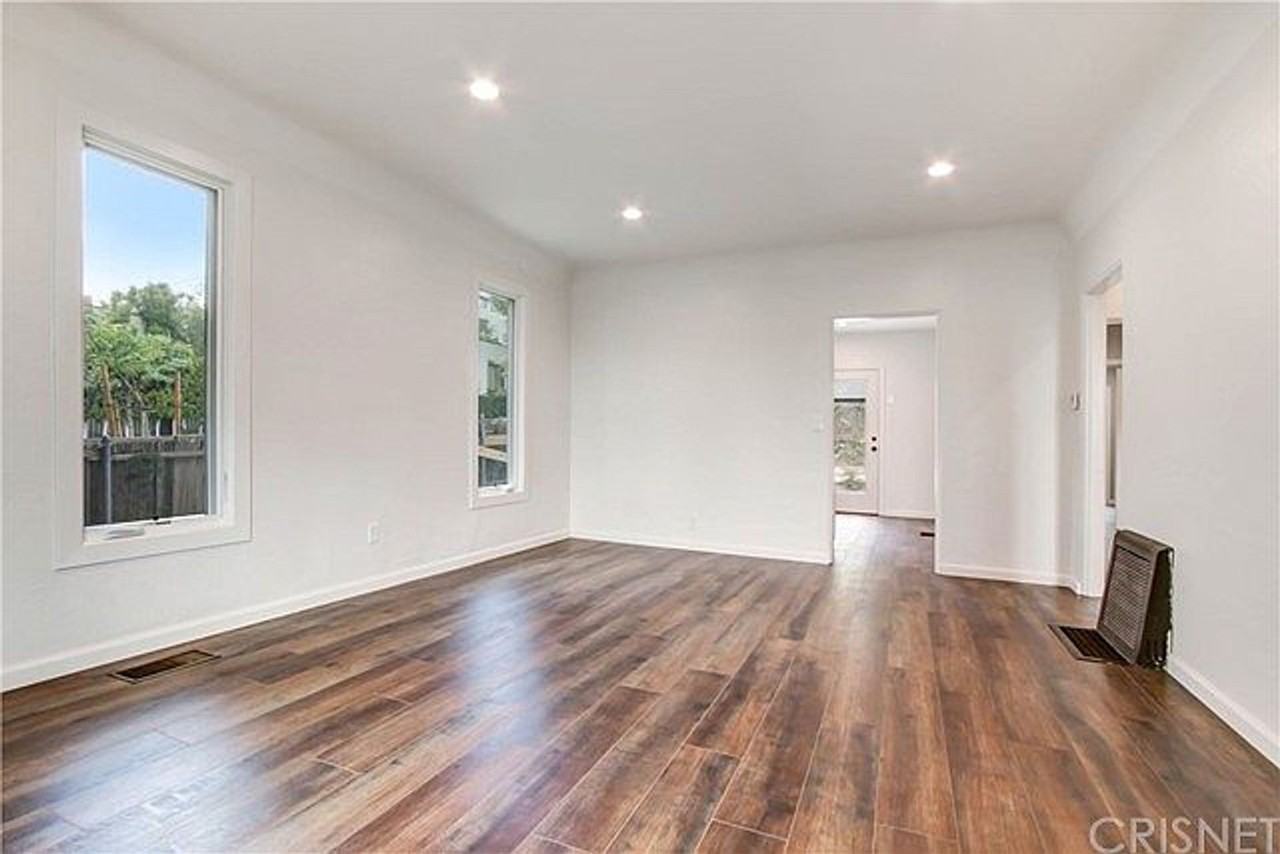 8975 Dicks St - Photo 6 of 27