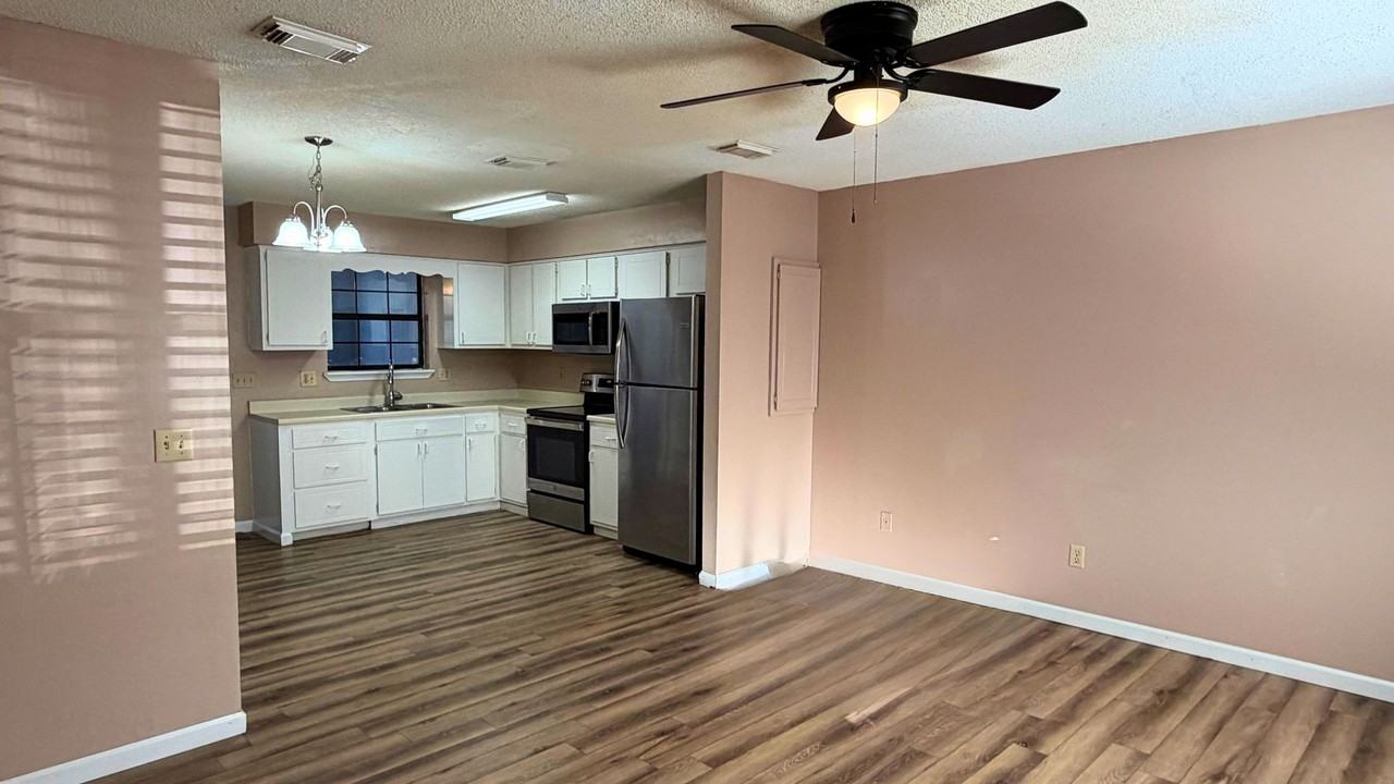 124 Tapique Cir - Photo 5 of 25