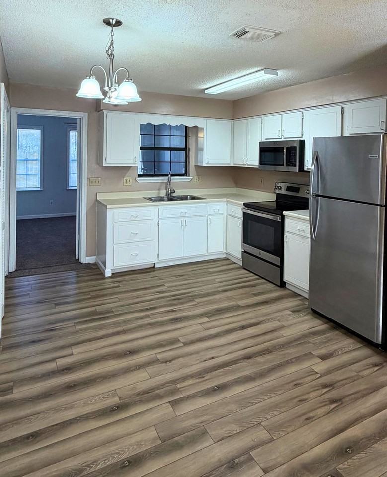 124 Tapique Cir - Photo 7 of 25