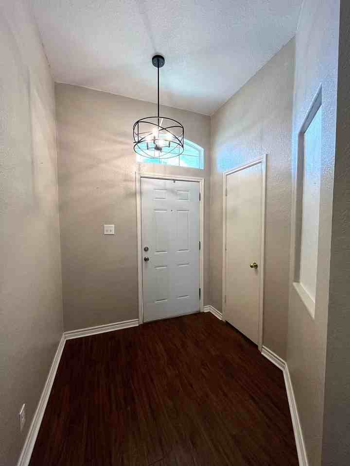 116 Harness Ln - Photo 2 of 17