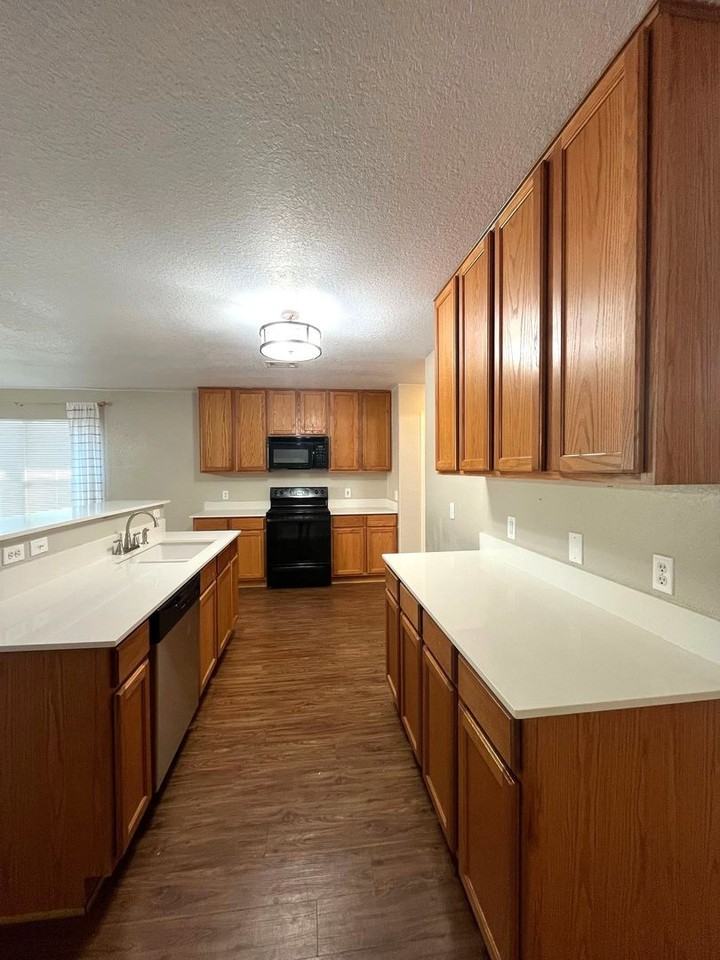 116 Harness Ln - Photo 7 of 17