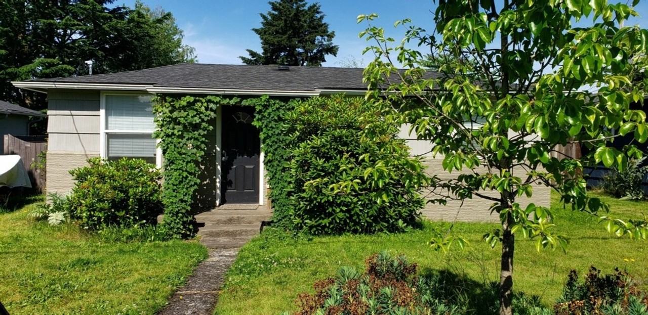 7315 Se 46th Ave - Photo 2 of 15