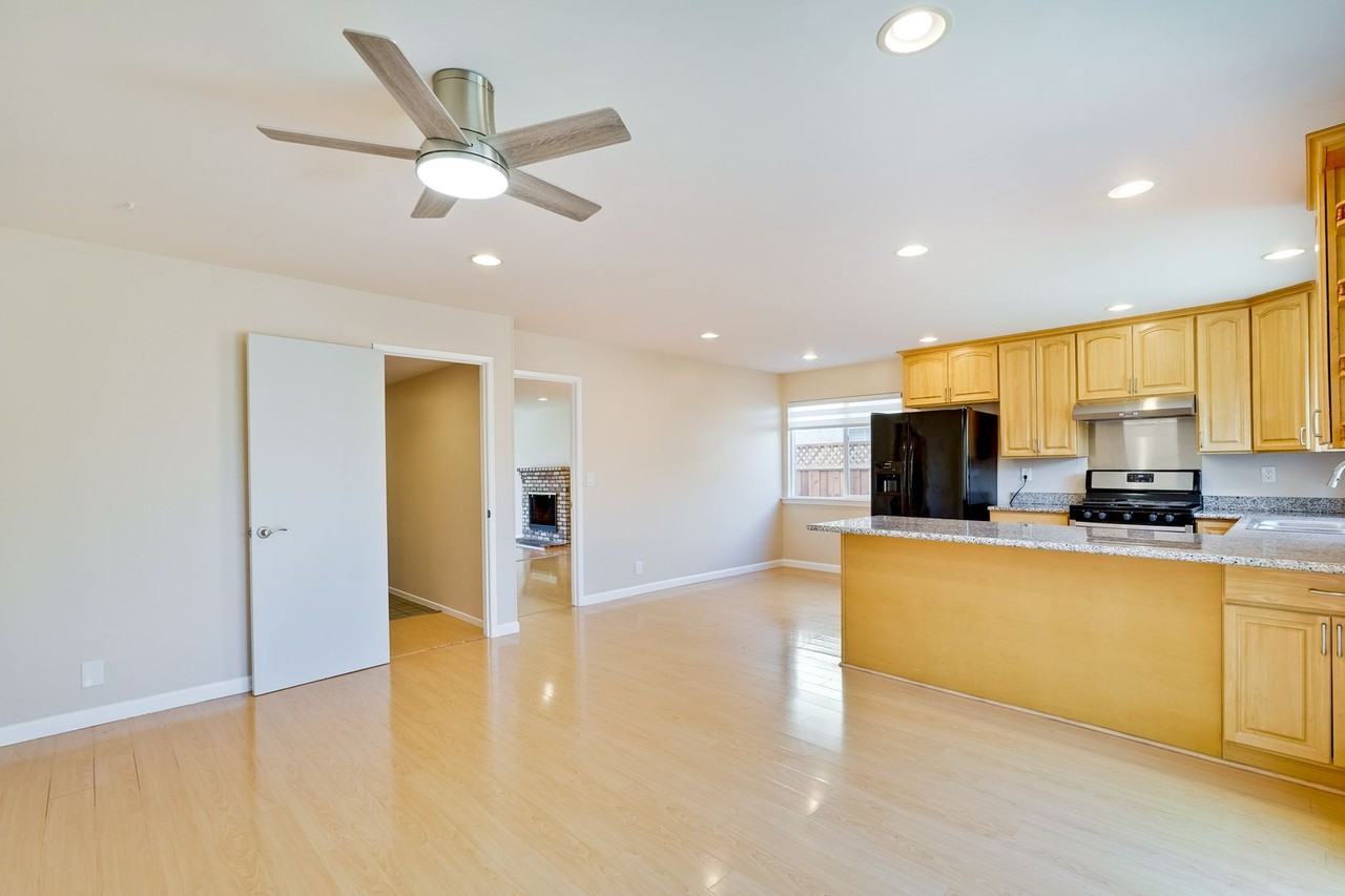 6186 Ellerbrook Way - Photo 6 of 50