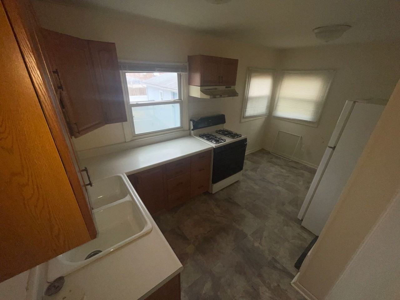 17 Ruth Ct - Photo 6 of 6