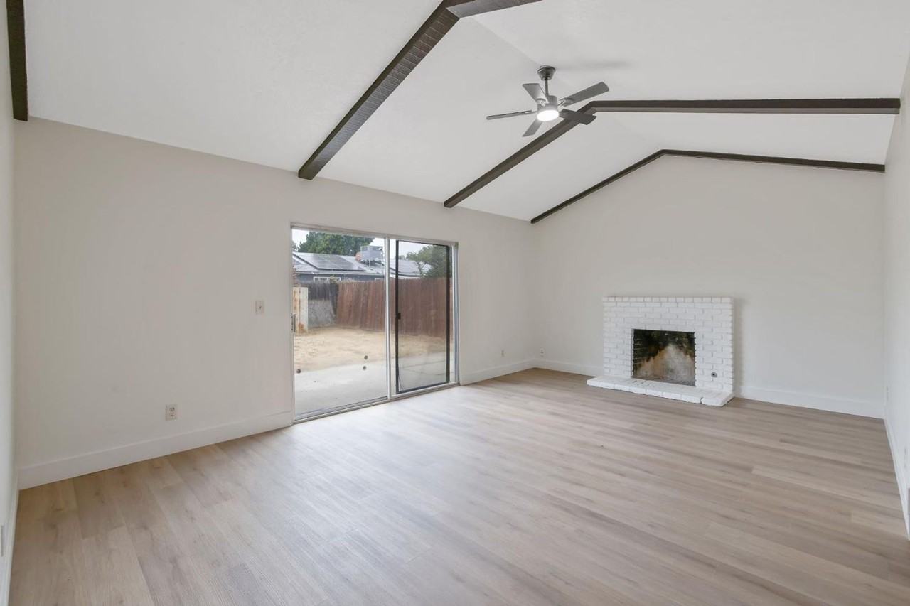 91 W Richert Ave - Photo 6 of 13