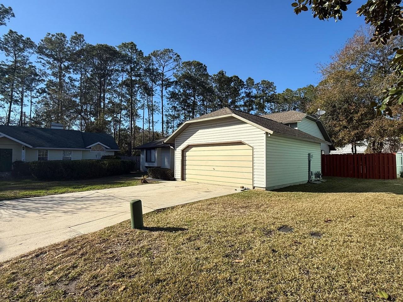 2260 Nw 41st Pl - Photo 2 of 25