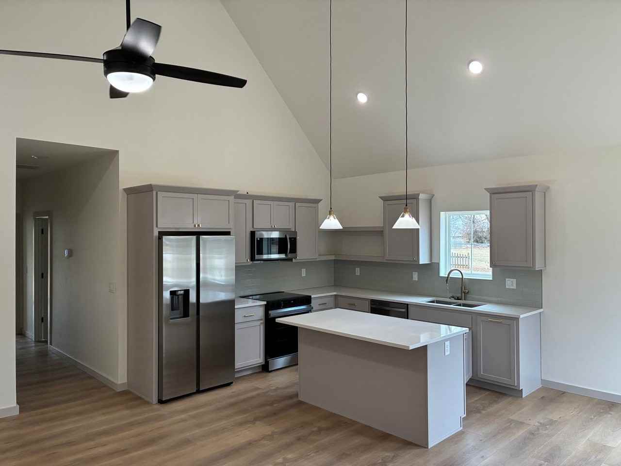 1500 W Meadowmere St - Photo 2 of 22