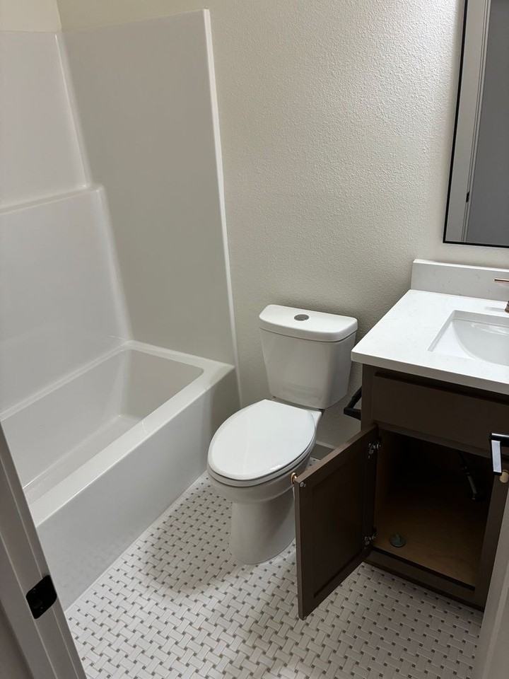 1524 W Meadowmere St - Photo 6 of 13