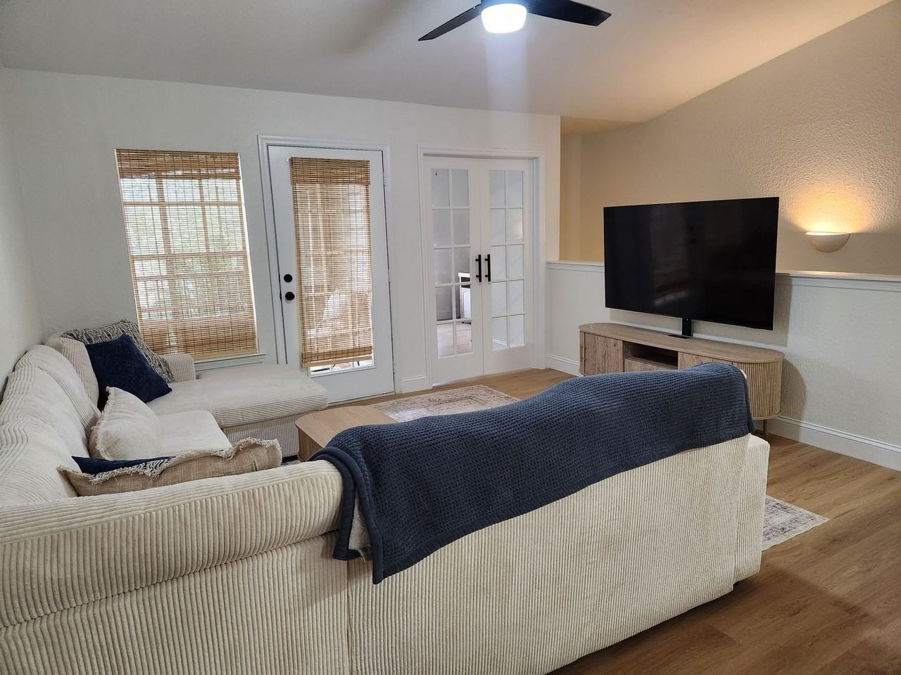 8926 Manor Loop #201 - Photo 6 of 33