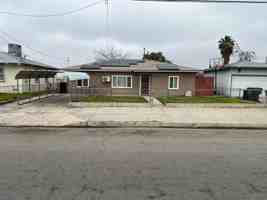 featured image of 916 Castaic Ave