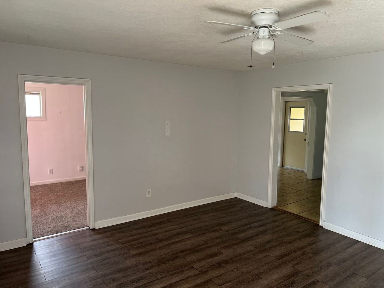 916 Castaic Ave - Photo 2 of 7