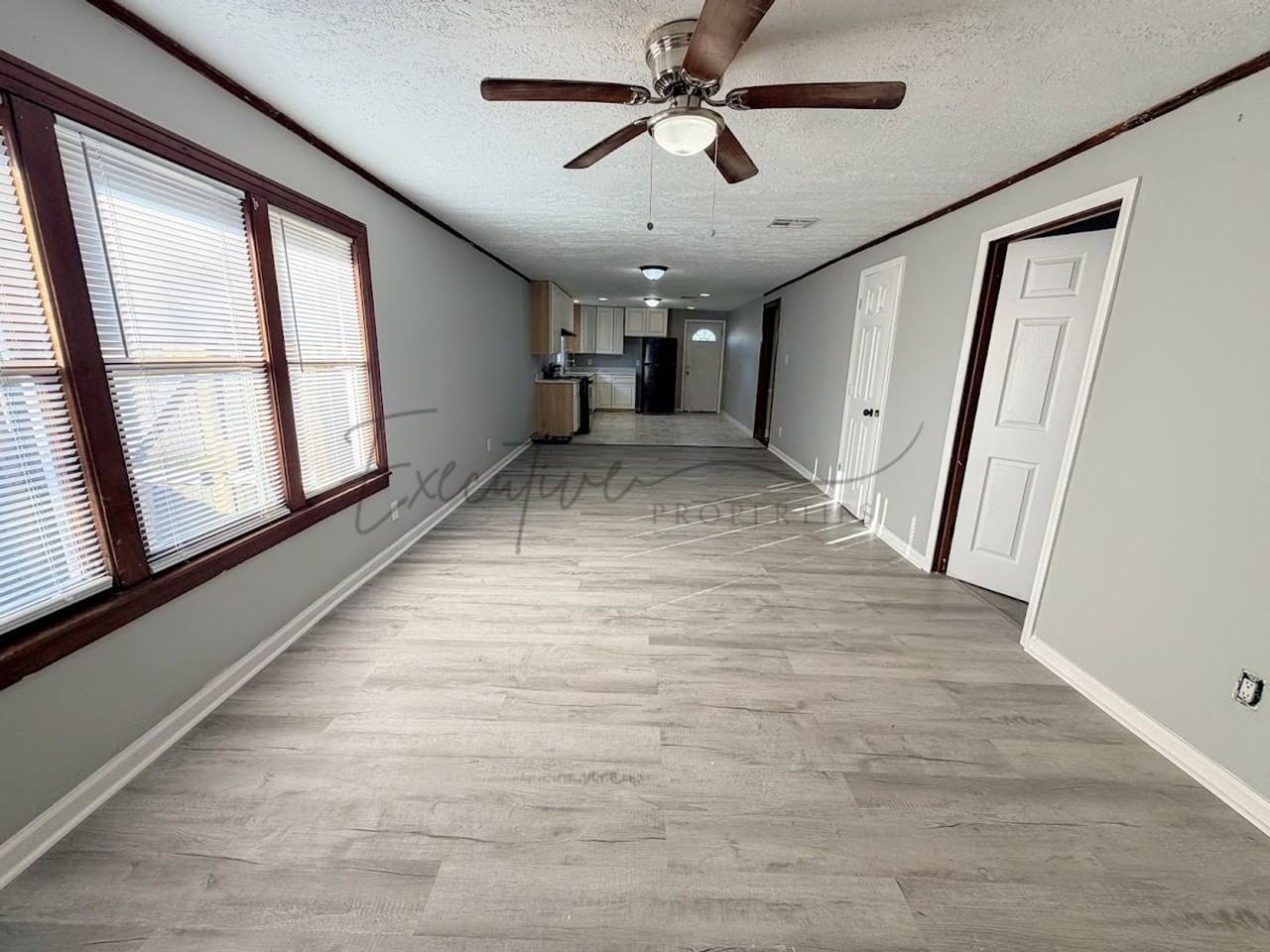 504 Fontenot Rd - Photo 6 of 17