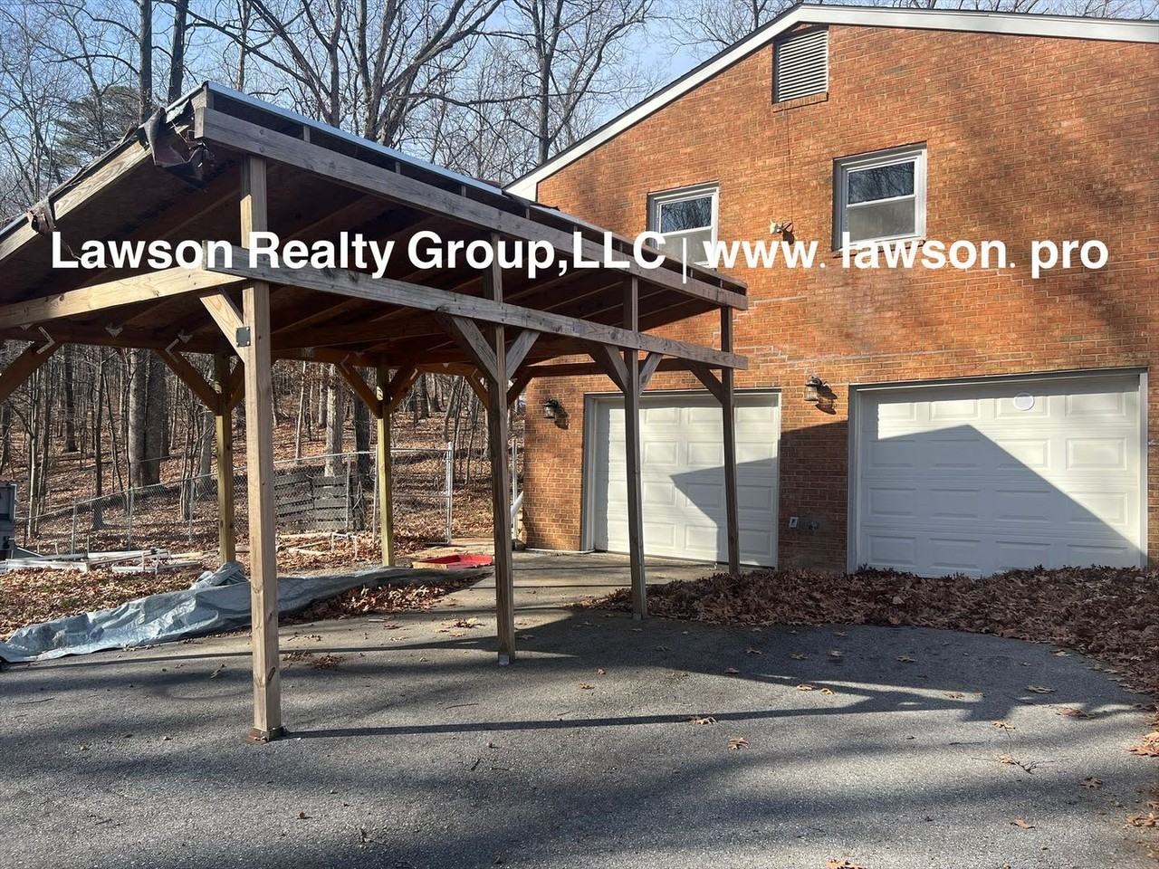 991 Blue Ridge Dr - Photo 2 of 40